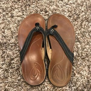 Women’s olukai sandals size 7